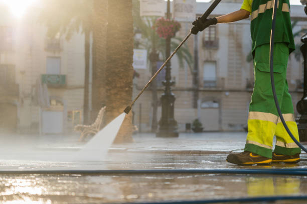 Best Pool Deck Cleaning  in Crystal Lakes, OH